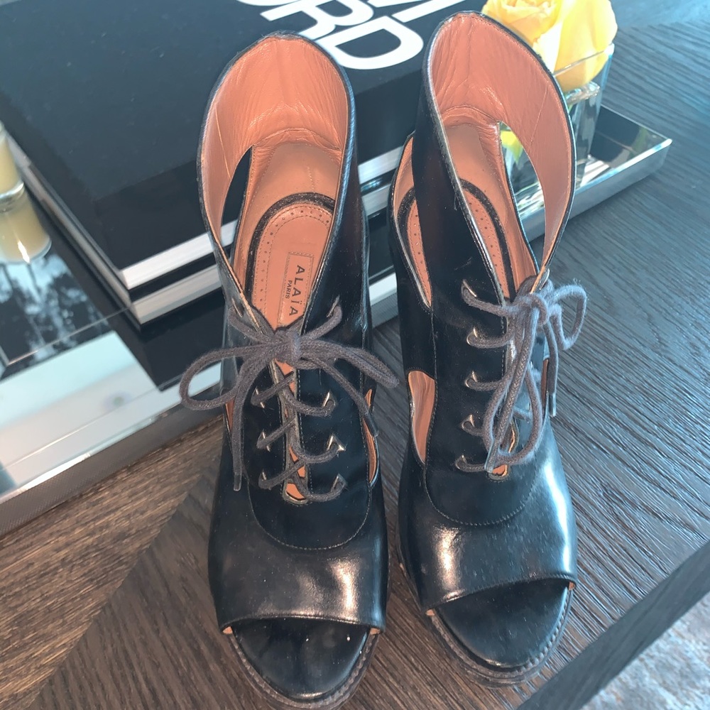 Alaia shoes size 39.5